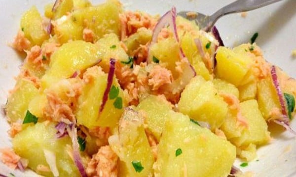 Recette de Salade de Pommes de Terre au Saumon WW